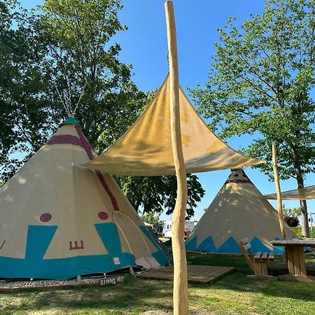 Tipi Ottawa Apartment Falkenburg Exterior foto